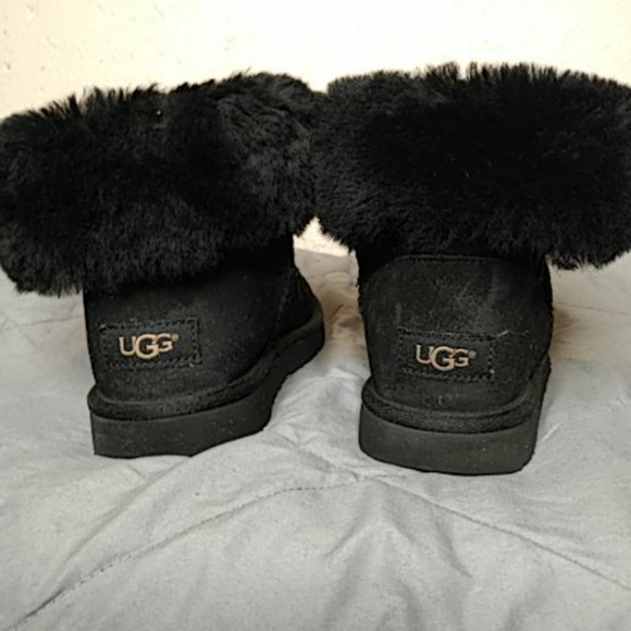 UGG Black Short Boot Keely Toggle Button Sz 4 - Picture 4 of 5